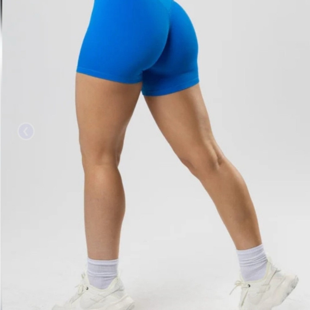 PARAGON Women's Vibrant Blue Bike Shorts